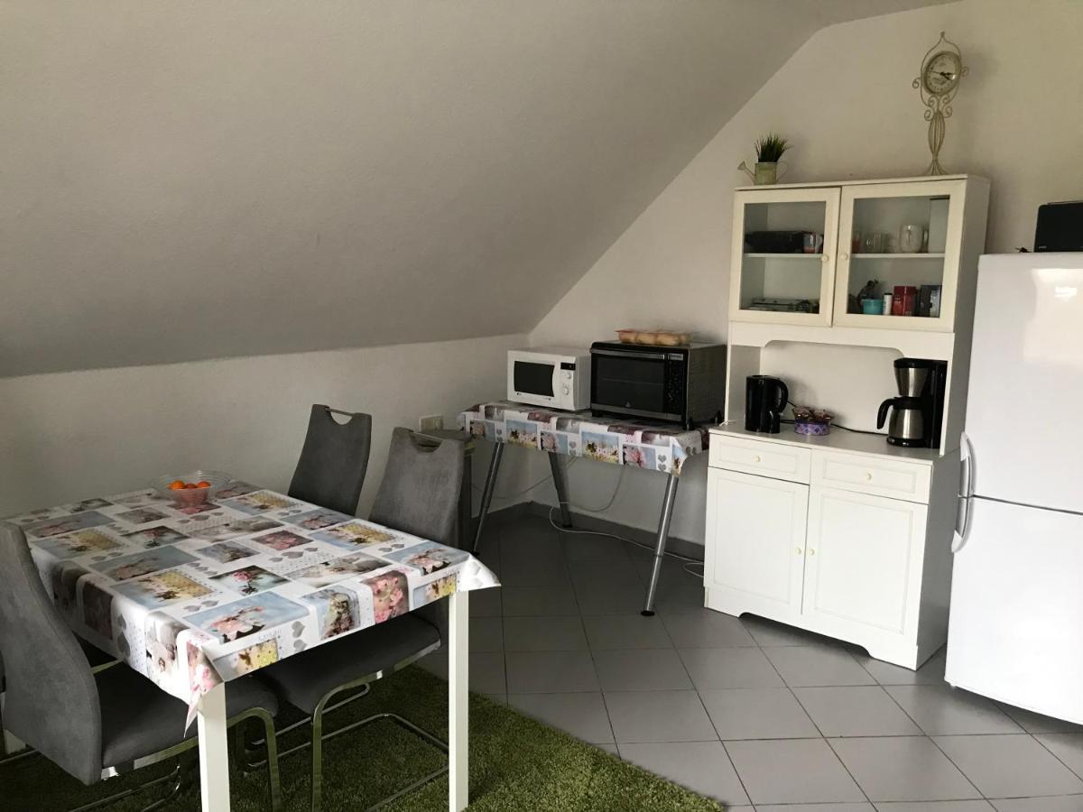 Zum Hoambarg, Kitchen, Balcony, Bathroom Uelsen Eksteriør bilde